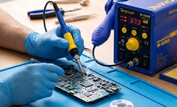 Jaką lutownicę do elektroniki wybrać? Przegląd najlepszych sprzętów