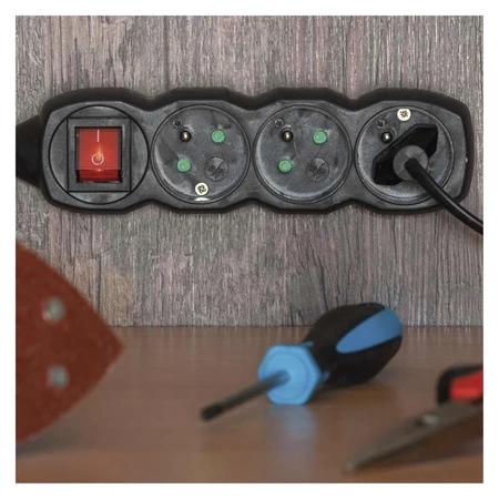 Przedłużacz sieciowy 5m, 4 gniazda z uziemieniem, 10A, czarny, włącznik, 1mm2, 2300W, EMOS PC1415