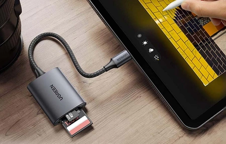 Czytnik kart pamięci USB-C, plug and play, kompaktowy, UGREEN CM401