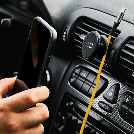 Uchwyt samochodowy magnetyczny, montowany na kratkę, eXc HOLD