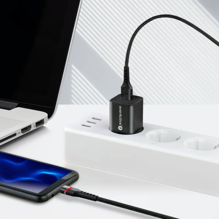 Kabel USB – USB-C RGB LED 1m, szybkie ładowanie 3A, pleciony, czarny – everActive CBB-1CBR