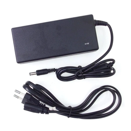 Zasilacz impulsowy 24V/3A 72W 2.1/5.5, przewód zasilający w zestawie