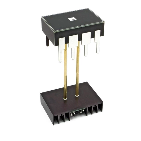 Lampka biurkowa w kształcie scalaka - KIT AVT 5711