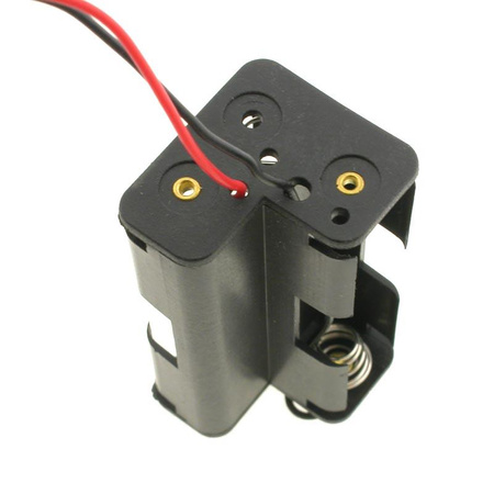 Koszyk baterii AA x3 kątowy z przewodami