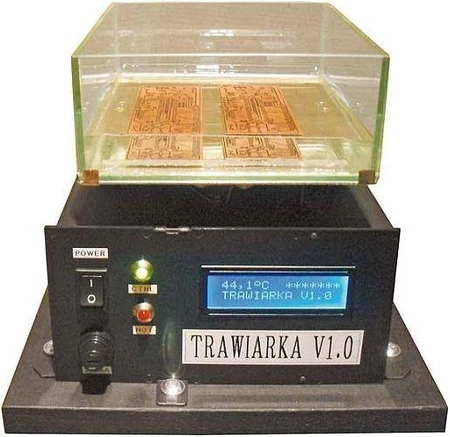 Trawiarka do płytek PCB z termostatem - PCB i mikroprocesor do projektu AVT 3027