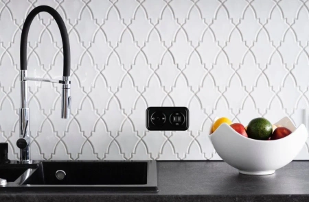 Włącznik światła krzyżowy dźwigniowy ceramiczny, okrągły podtynkowy czarny Ceramic Loft