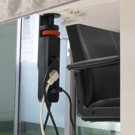 Listwa zasilająca 3 gniazda + 3× USB, przewód 1,5 m, 16 A, 3G1,5, podblatowa, z uziemieniem, czarna, DPM