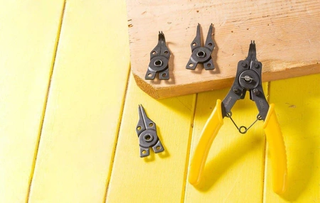 Szczypce do pierścieni Segera, 4 końcówki, Deli Tools EDL104506