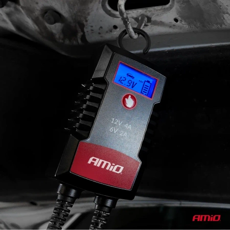 Prostownik AMiO cyfrowy AGM GEL STD LiFePo4 max 4A 6/12V PRO HOOK AMIO-04531
