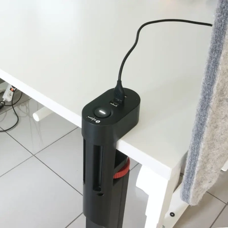 Listwa zasilająca 3 gniazda + 3× USB, przewód 1,5 m, 16 A, 3G1,5, podblatowa, z uziemieniem, czarna, DPM