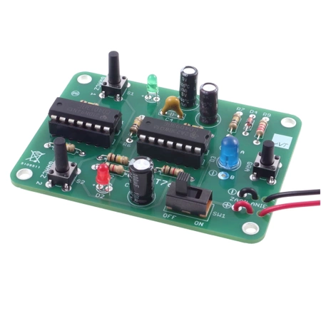 Gra dla dwóch osób - Tester refleksu - kto szybszy - zlutowany KIT AVT 765