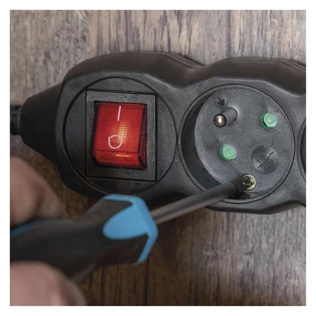 Przedłużacz sieciowy 5m, 4 gniazda z uziemieniem, 10A, czarny, włącznik, 1mm2, 2300W, EMOS PC1415