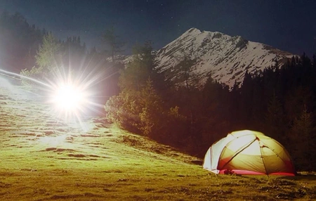 Latarka Superfire GF03, 800lm, USB, światło białe, żółte, fiolet i niebieskie