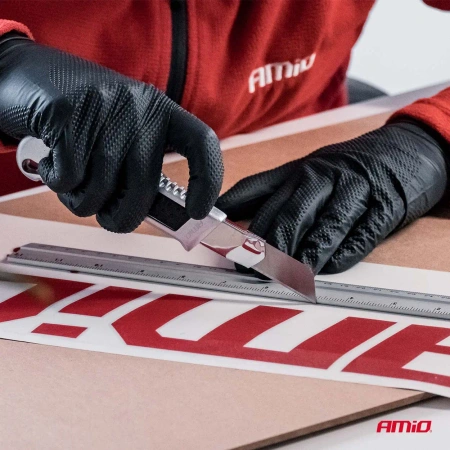 Nożyk uniwersalny aluminiowy z pokrętłem z ostrzem łamanym 18mm, AMIO 04815