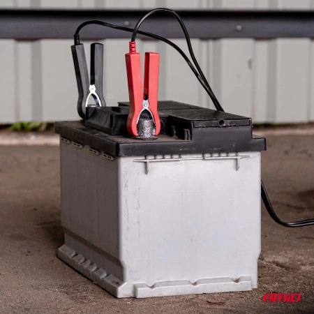 Prostownik AMiO cyfrowy LEAD ACID LFP max 5A 6/12V 04522