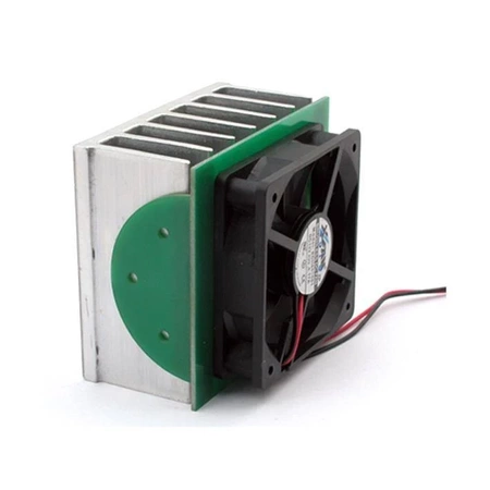 Wentylator z mocowaniem do radiatora