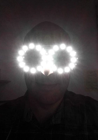 Oświetlacz pierścieniowy LED - KIT AVT 1918