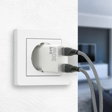 Ładowarka sieciowa everActive SC-385Q 2xUSB-C 30W BIAŁA