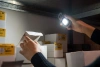 Mini latarka LED 600lm MTL600A – lampa warsztatowa z brelokiem, bitami i kluczami + zbijak szyb