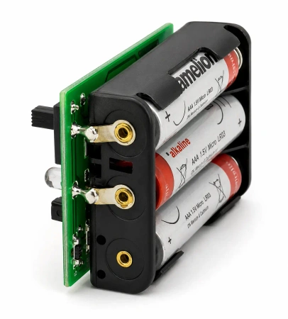 Pipek dręczyciel. Zabawny projekt elektroniczny z generatorem pisków. Zestaw DIY do nauki lutowania AVT EDU625