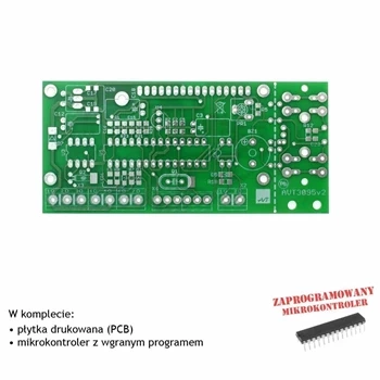 Komputer samochodowy z wyświetlaczem LCD, PCB i mikroprocesor do projektu AVT3095