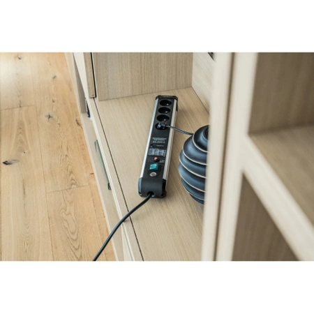 Listwa przeciwprzepięciowa Premium Protect Line 60kA, 4 gniazda, 3m, 3G1.5, 16A, czarno-srebrny