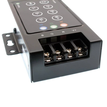 Sterownik z pilotem RF do taśm LED CON-RF8B 25 programów, 3x4A