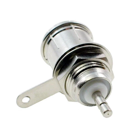 Gniazdo antenowe przykręcane do obudowy