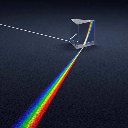 Pryzmat optyczny. Trójkąt szklany 30x30x30mm