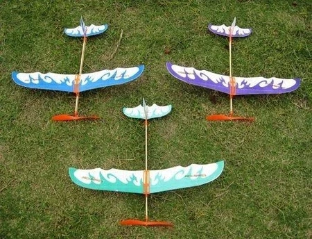 Samolot z napędem gumowym Thunder Bird 50cm