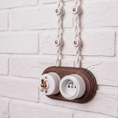 Uchwyt kabla ceramiczny biały 18x23mm Ceramic Classic Loft