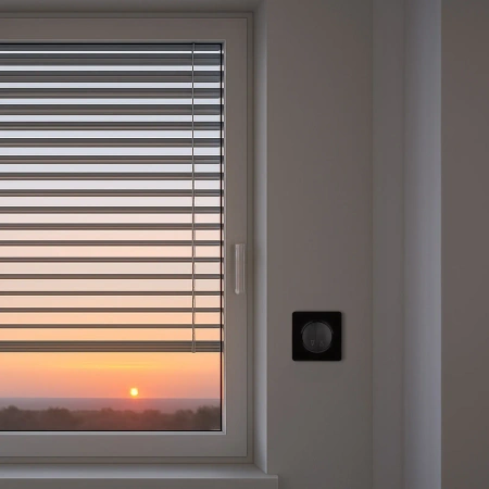 Włącznik żaluzjowy / roletowy, montaż podtynkowy, kolor czarny OVAL Electromalt, OVA1030B