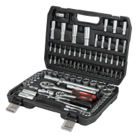 Zestaw 94 narzędzi: nasadki 1/4" i 1/2", nasadki długie i z bitami, bity, 2 grzechotki, w walizce - AMiO 05018