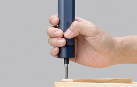 Wkrętak elektryczny HOTO QWLSD007 + zestaw bitów, niebieski