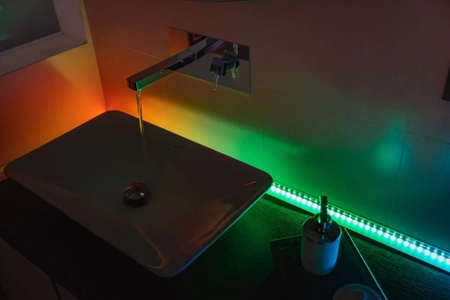 Programowalna taśma LED RGB 1.5m Twinkly Line, Starter KIT z zasilaczem i kontrolerem