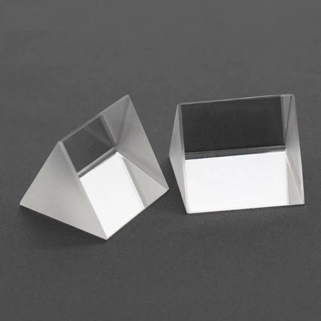 Pryzmat optyczny. Trójkąt szklany 30x30x30mm