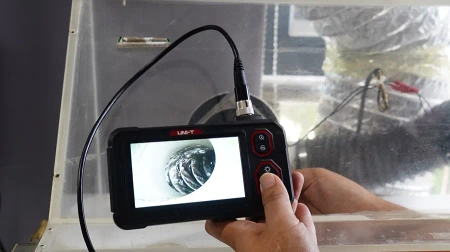 Przemysłowy endoskop inspekcyjny do diagnostyki nieniszczącej z ekranem 4.3″ i sondą IP67, Kamera inspekcyjna Uni-T UT667