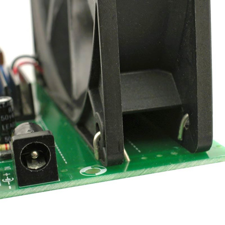 Sterownik odciągu oparów - zlutowany KIT AVT 3215