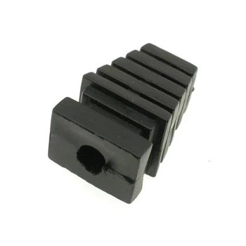Przepust kablowy z odgiętką, otwór 6 mm, czoło 16 x 10 mm, czarny, Maszczyk