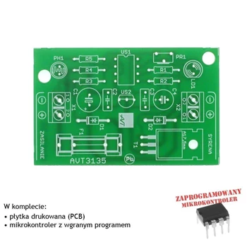 Mikroprocesorowy strach na ptaki, PCB i mikroprocesor do projektu AVT3135